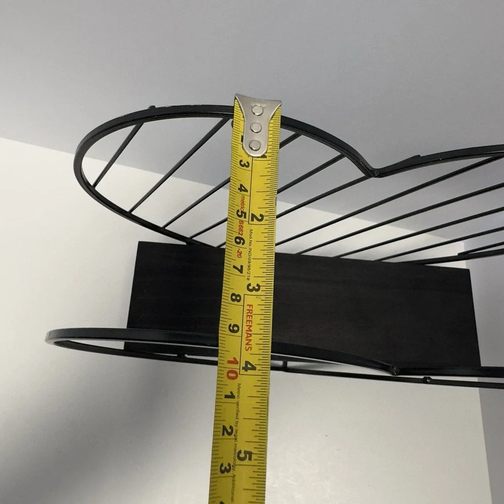 Black Metal Heart Shaped Floating Shelves‎ Set of 2 Wall Decor